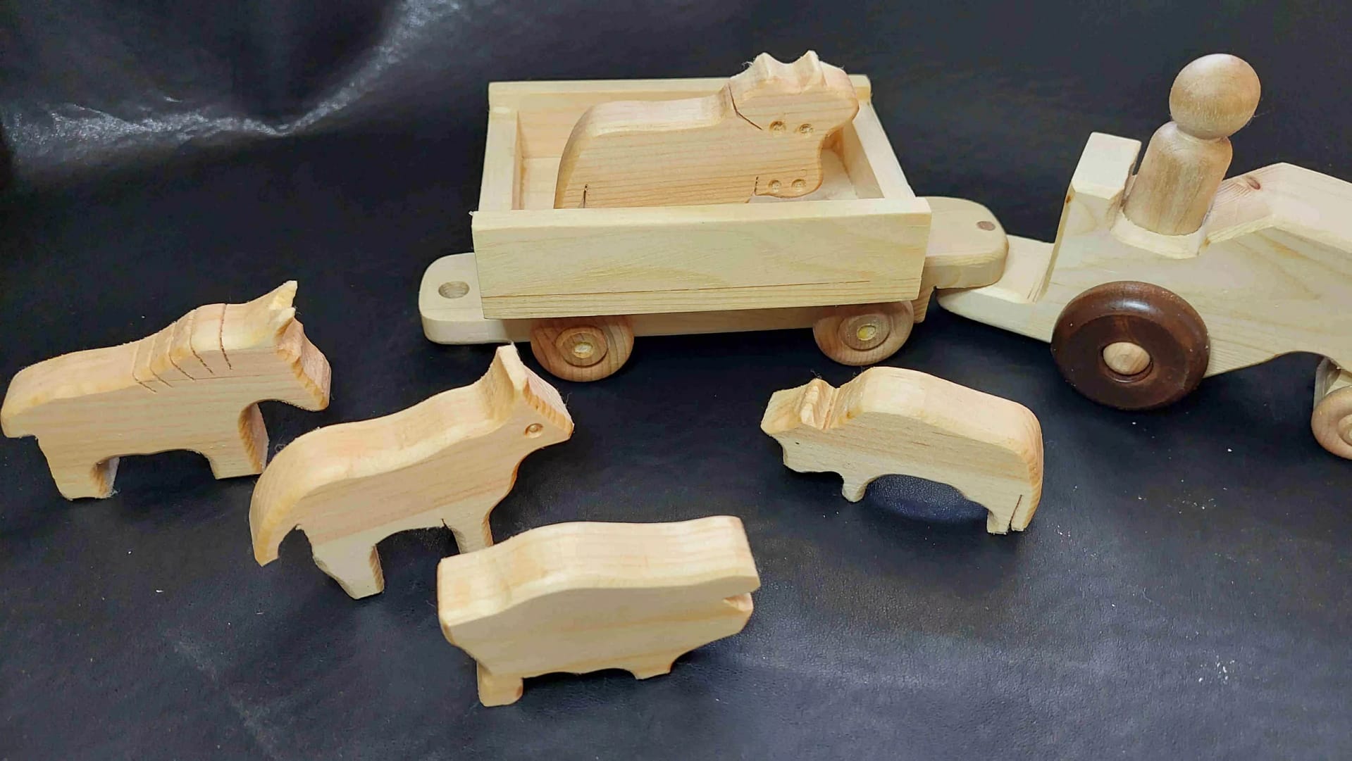 Tractor with Cart - Image 4