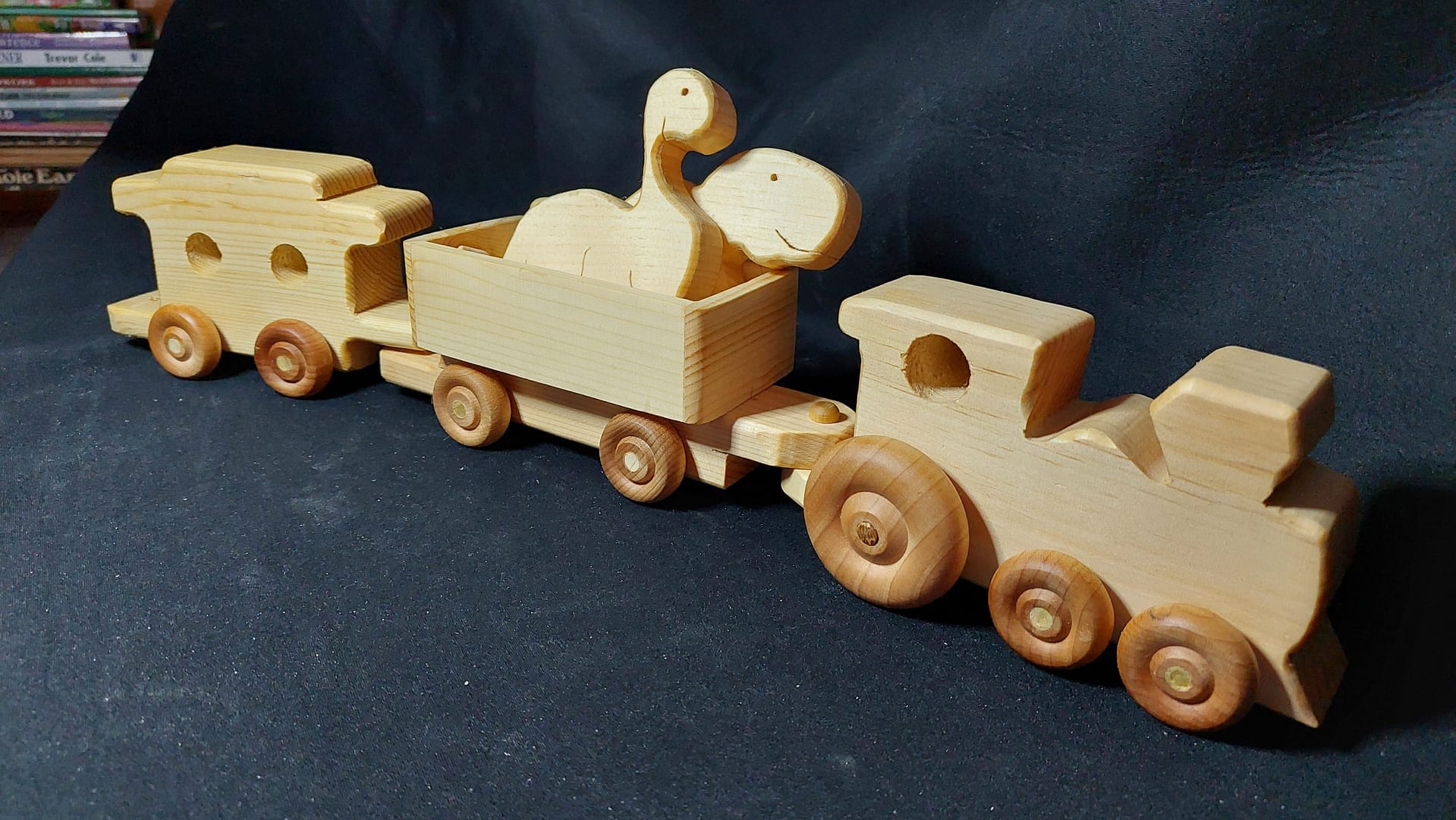 Dinosaur Train with 3 Cars - Image 2