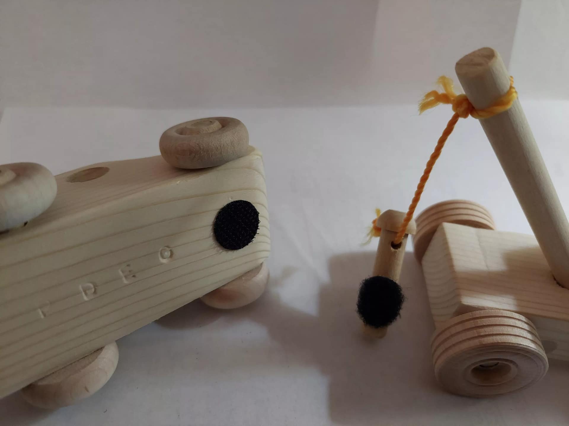 Tow Truck with Car - Image 4