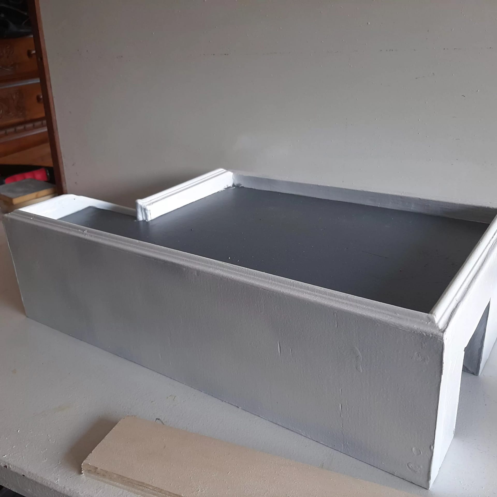 Large Garage - Image 2